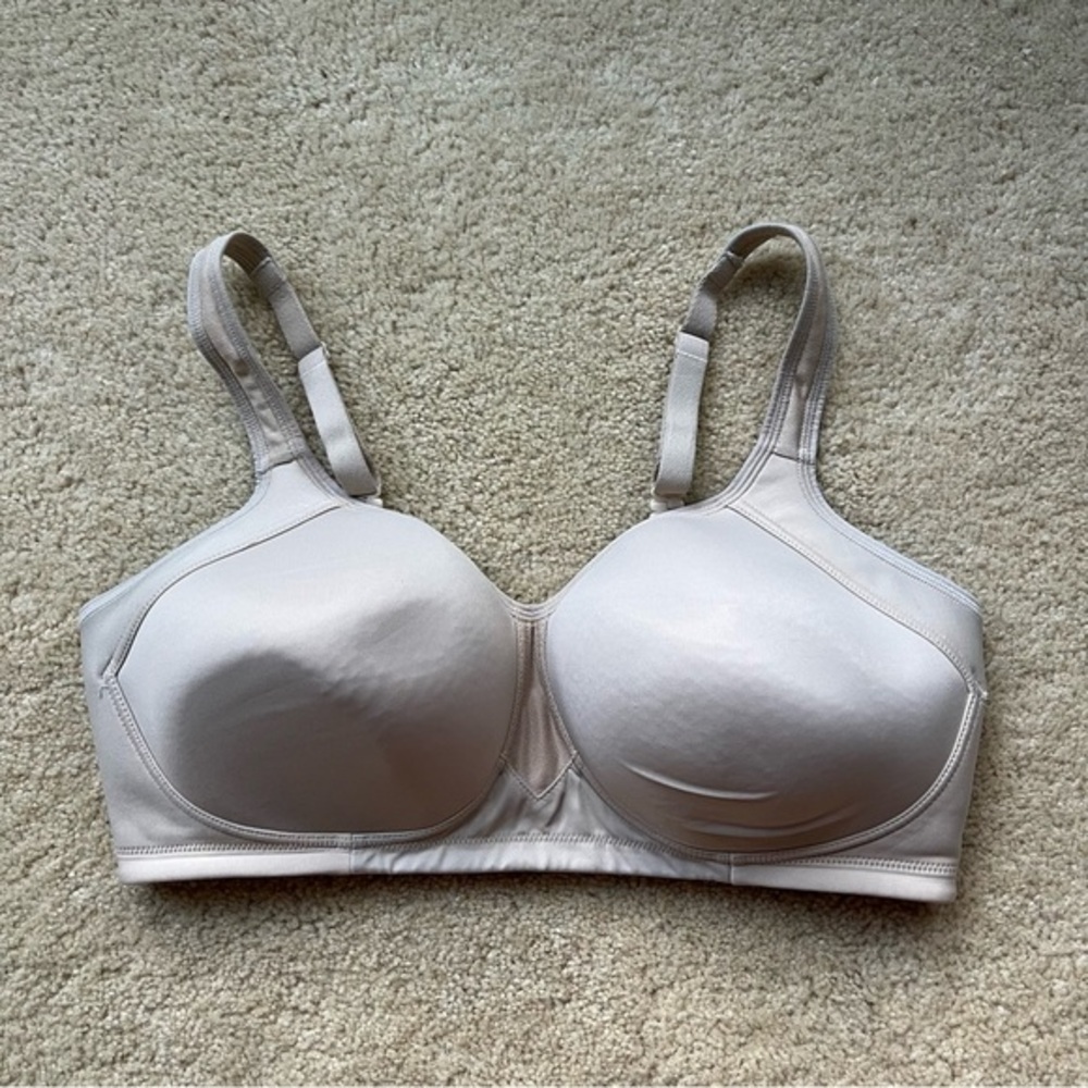 Vanity Fair Beige Medium Impact Lightly Padded Sports Bra - 38D - #71500 - EUC